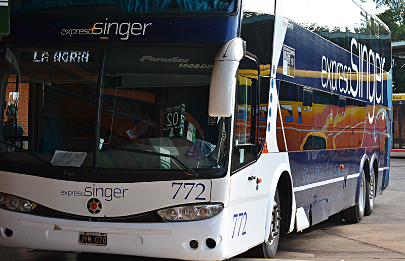 bus from Puerto Iguazu to Buenos Aires